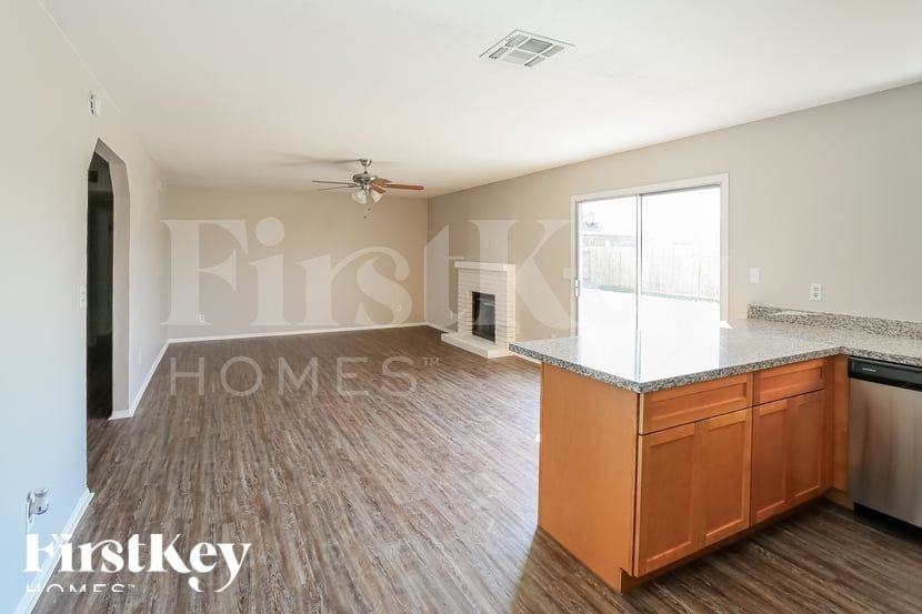 6935 W Palo Verde Ave - Photo 4 of 18