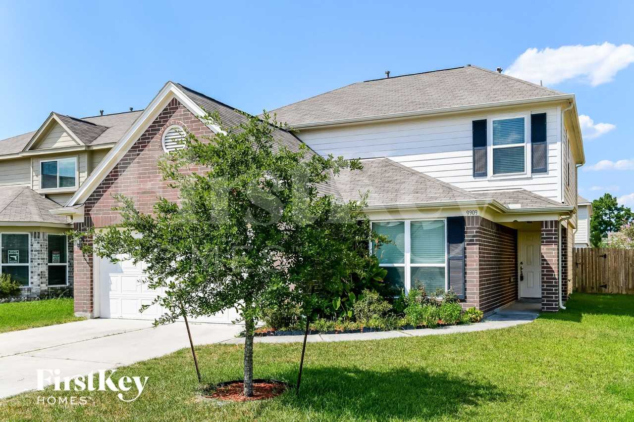 9909 Hyacinth Way - Photo 2 of 15