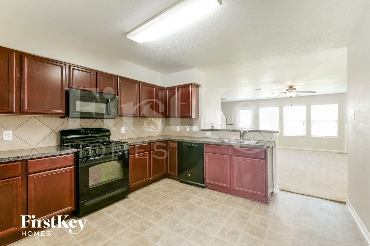 9909 Hyacinth Way - Photo 6 of 15