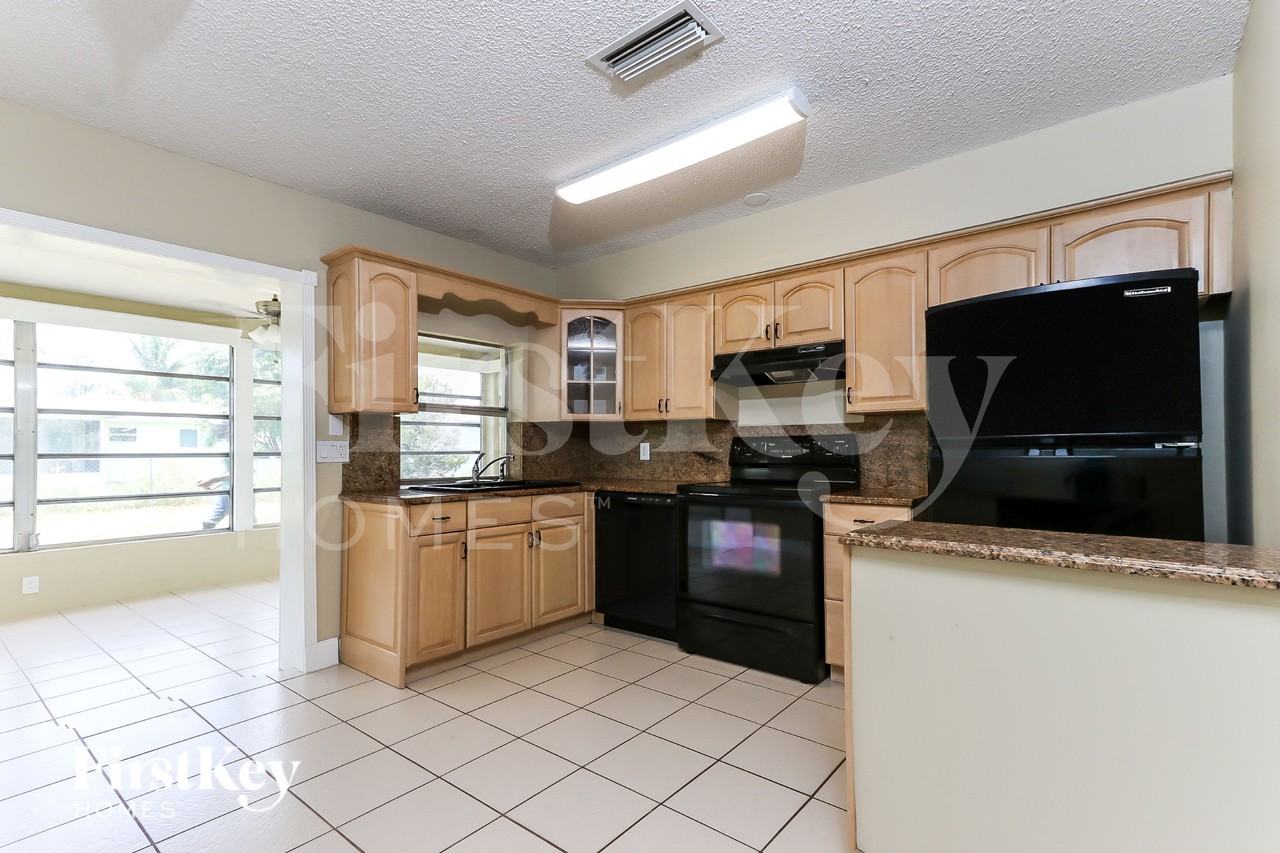 9341 Nwpl - Photo 7 of 18