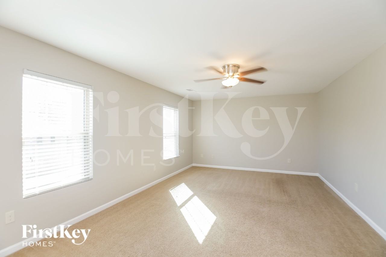 90 Westin Way - Photo 5 of 18