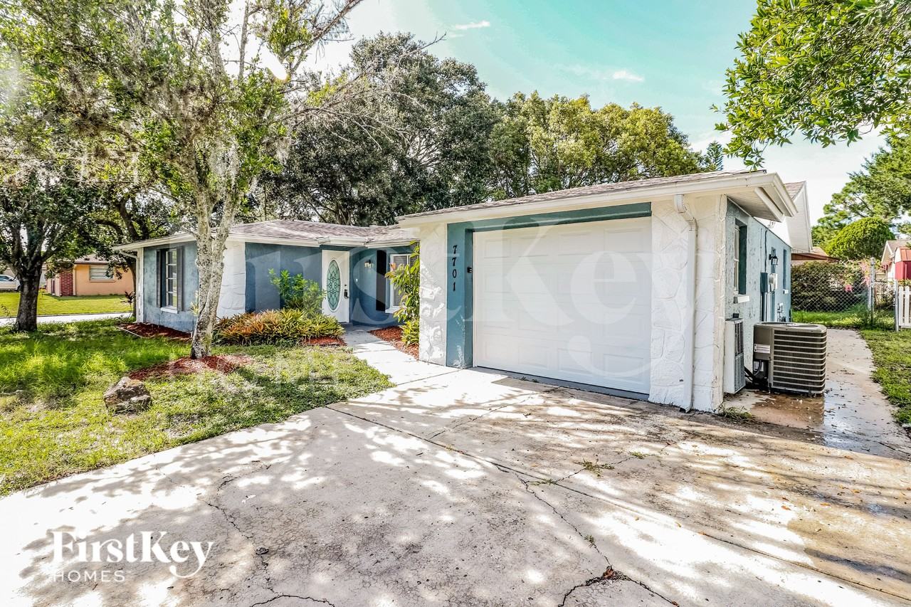 7701 Birchwood Dr - Photo 2 of 16
