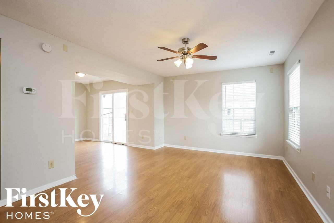 7152 Moon Ct - Photo 2 of 14
