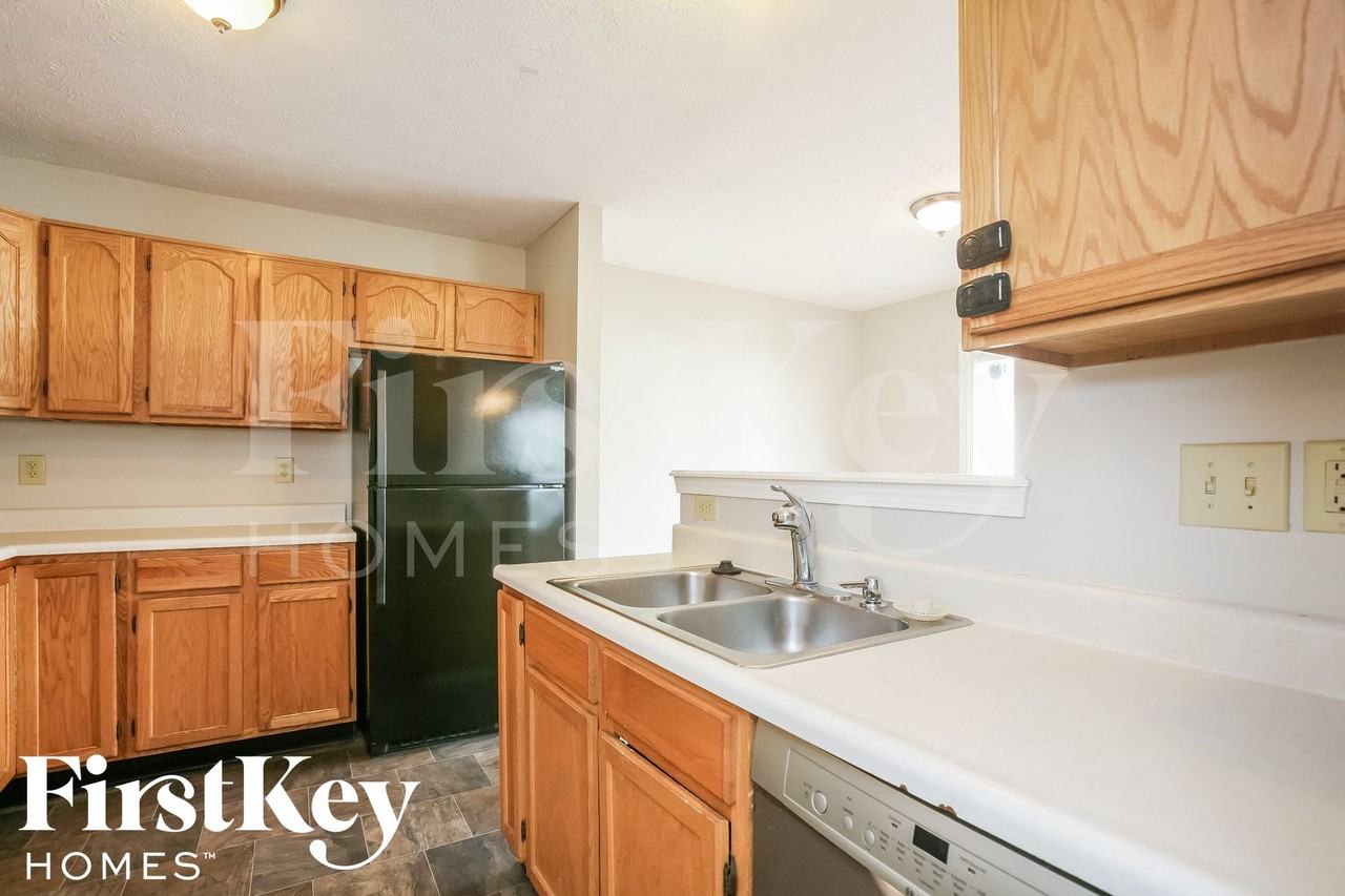 7152 Moon Ct - Photo 5 of 14