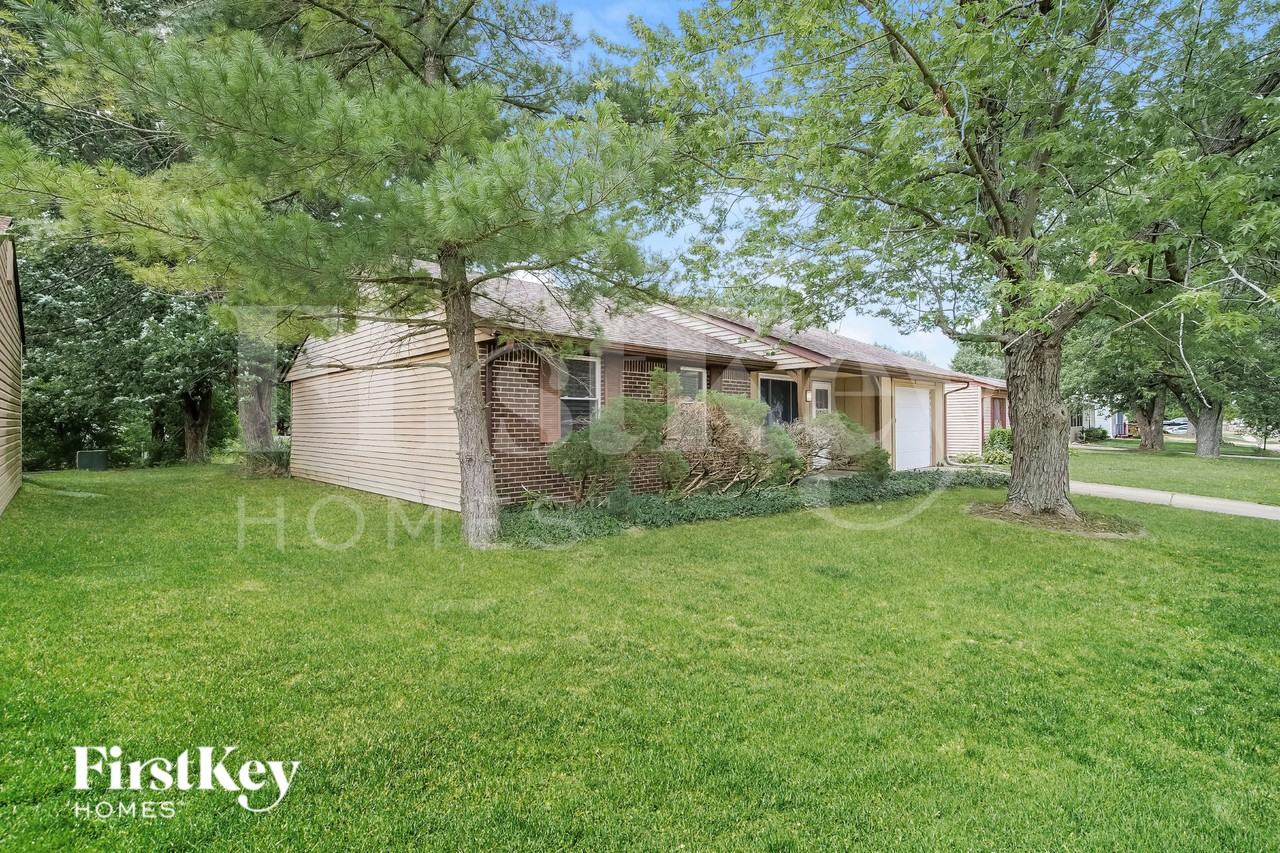 5373 Padre Ln - Photo 2 of 16