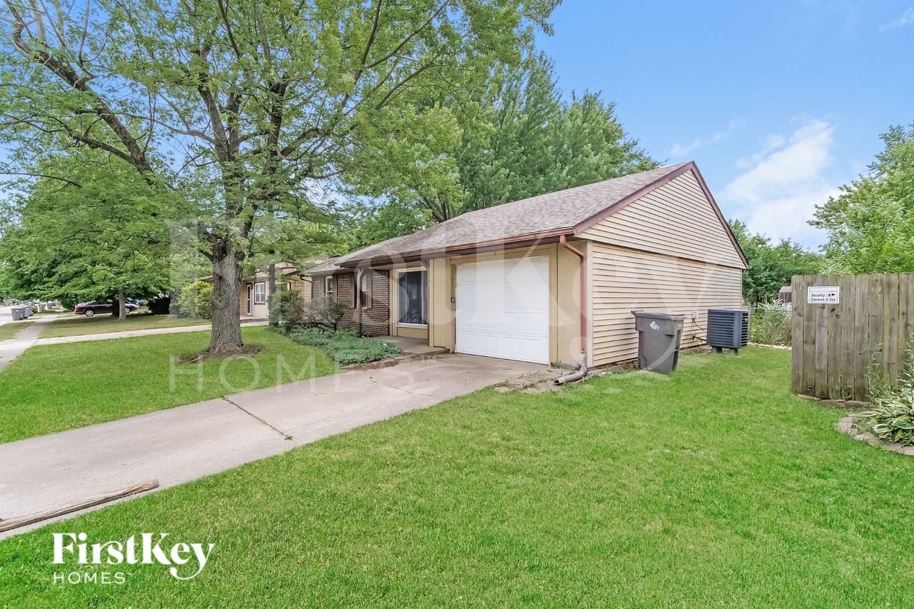 5373 Padre Ln - Photo 3 of 16