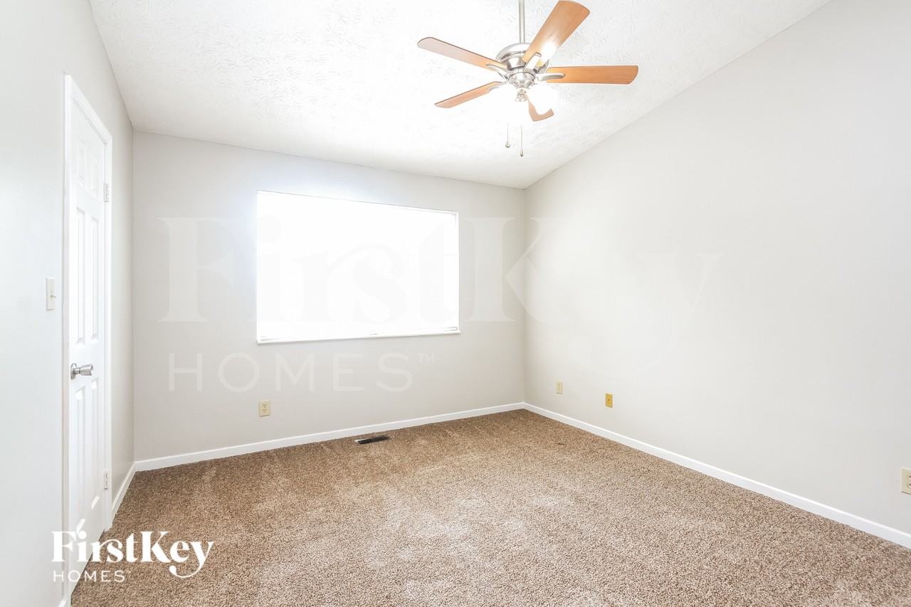 5344 Traditions Dr - Photo 7 of 16