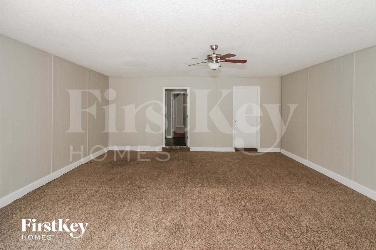4183 Rosewind Cir - Photo 7 of 15