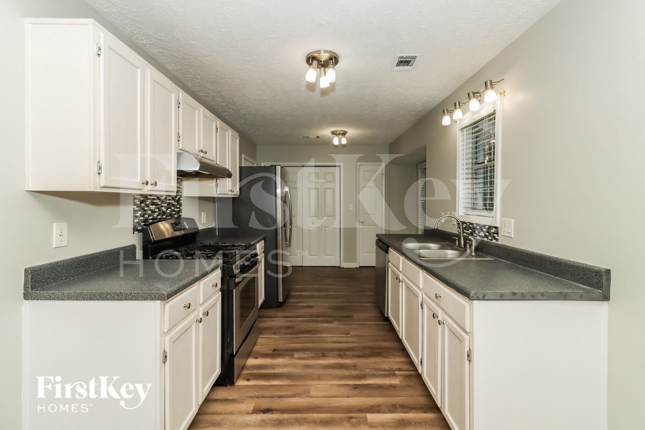 3765 Willow Ridge Rd - Photo 6 of 16