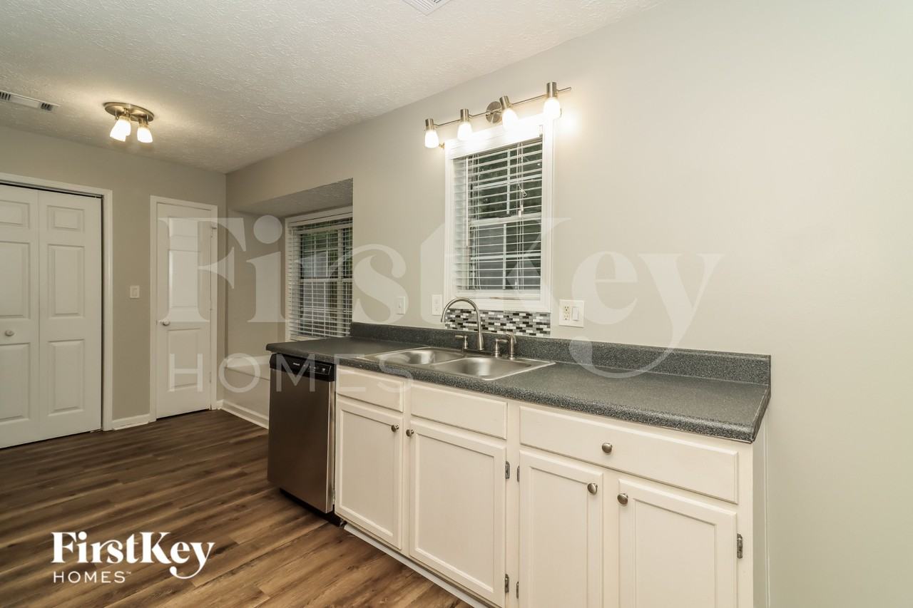 3765 Willow Ridge Rd - Photo 7 of 16