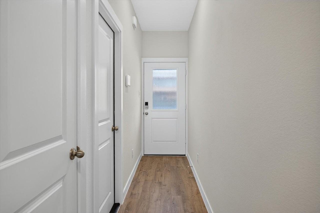 28126 Meadowlark Sky Dr - Photo 4 of 29