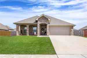 featured image of 2402 Armstrong Ln