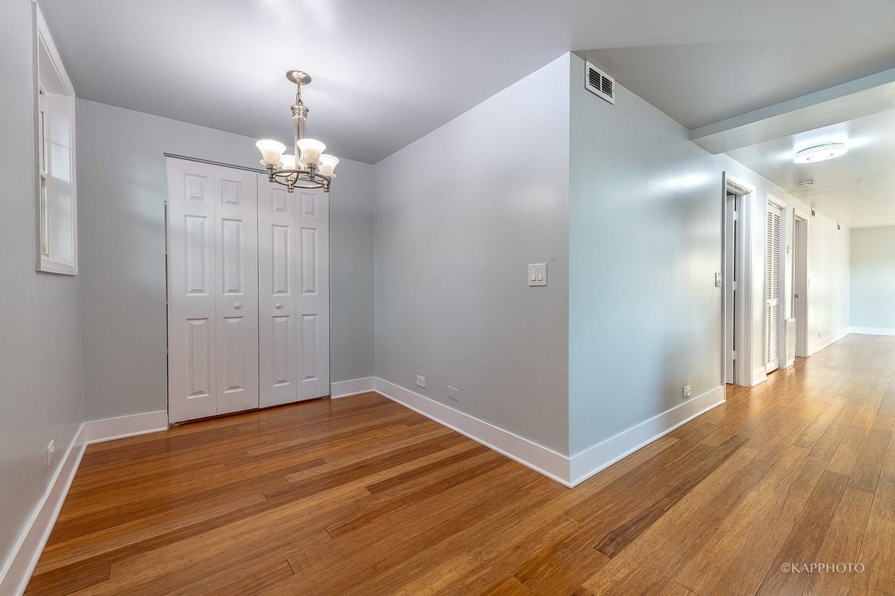 2828 S Wallace St - Photo 6 of 32