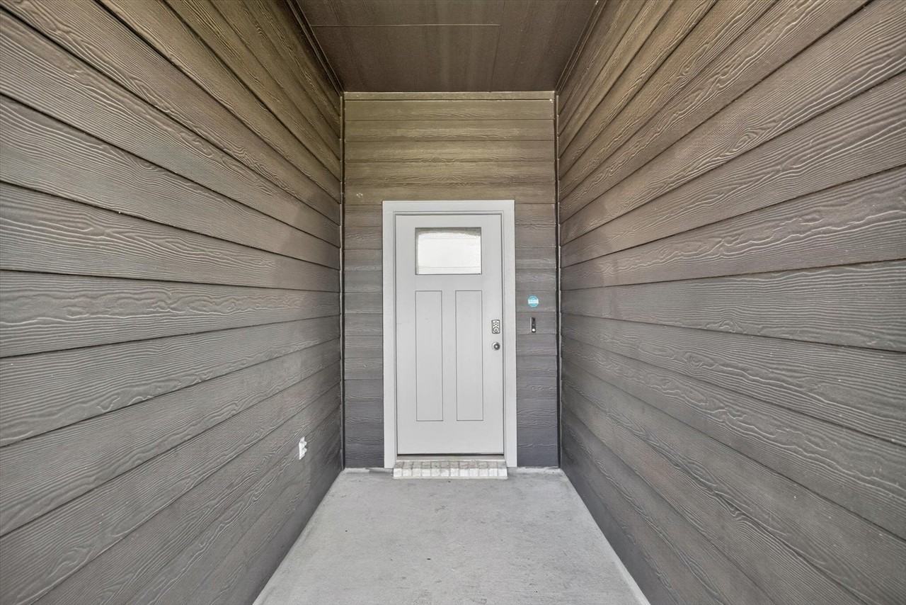 29510 Paytons Park Ct - Photo 4 of 27
