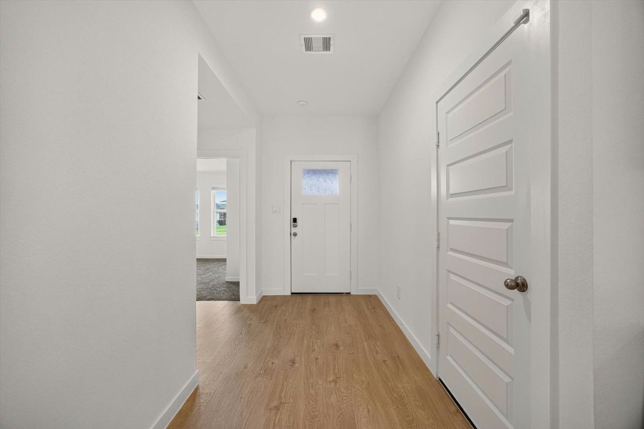 29510 Paytons Park Ct - Photo 6 of 27