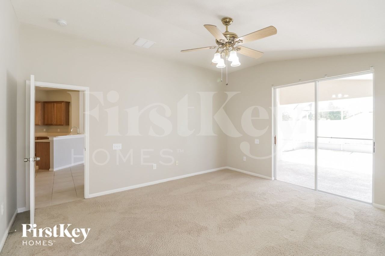 25808 Risen Star Dr - Photo 4 of 16