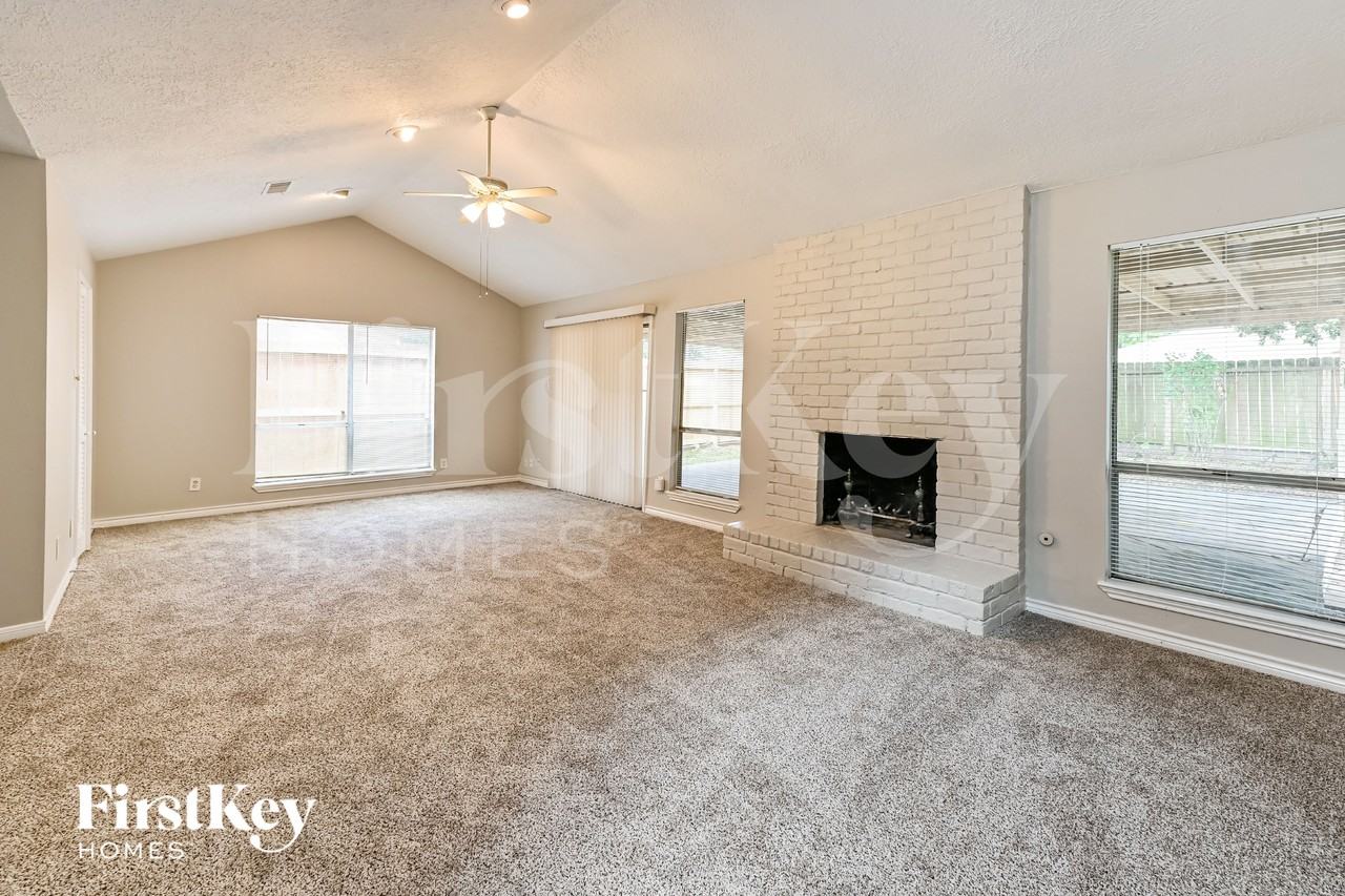 23522 Earlmist Dr - Photo 2 of 15