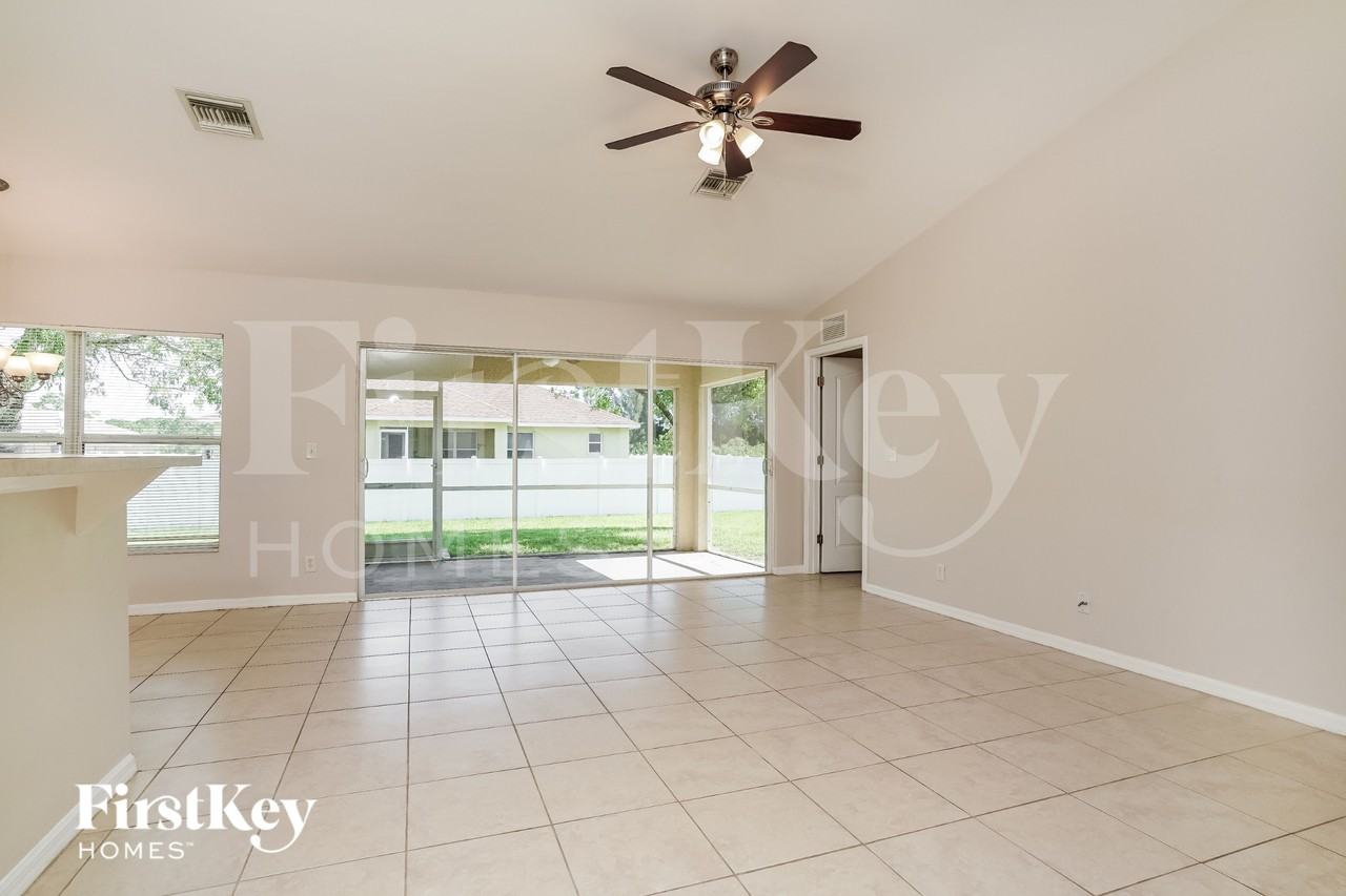 223 Neterrace - Photo 2 of 15