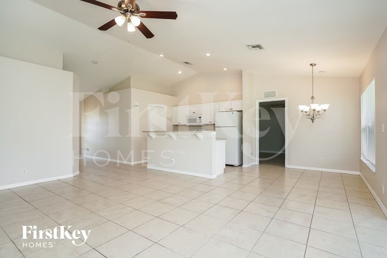 223 Neterrace - Photo 3 of 15