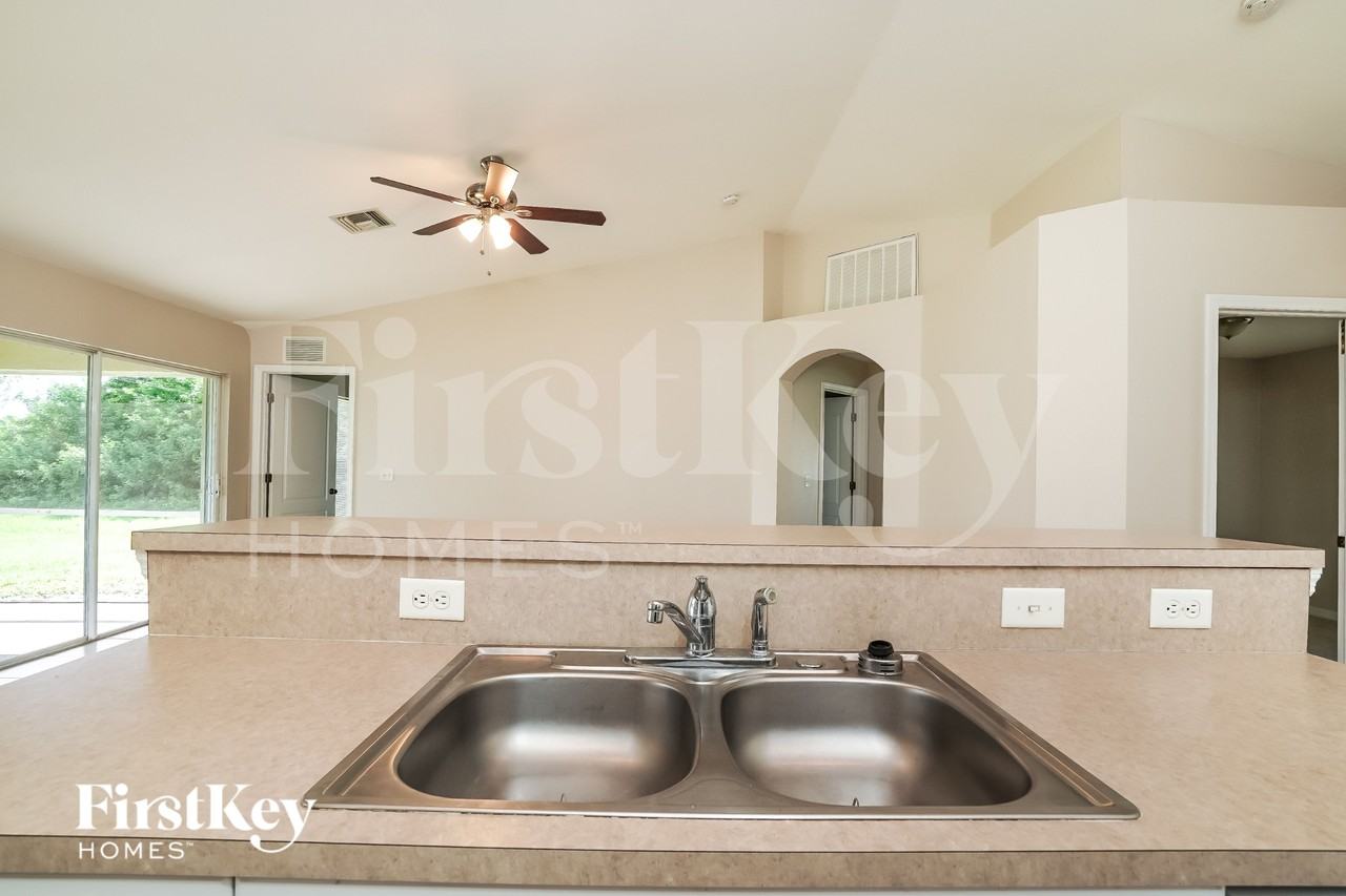 223 Neterrace - Photo 4 of 15
