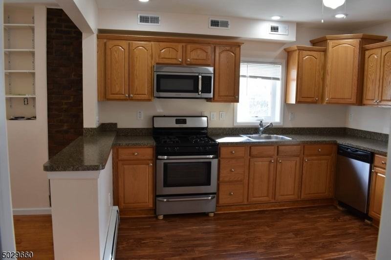 11 Church St - Photo 6 of 23
