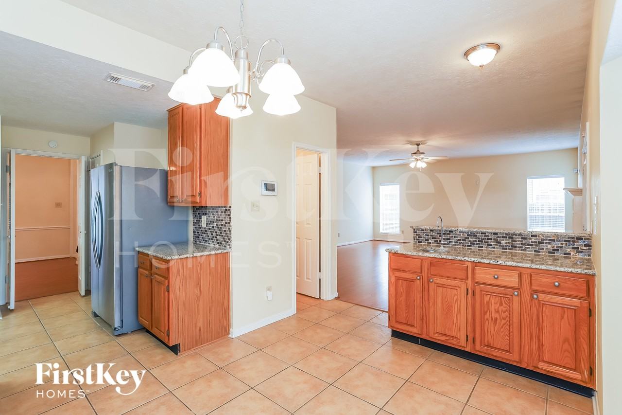 20514 Hampshire Rocks Dr - Photo 5 of 15