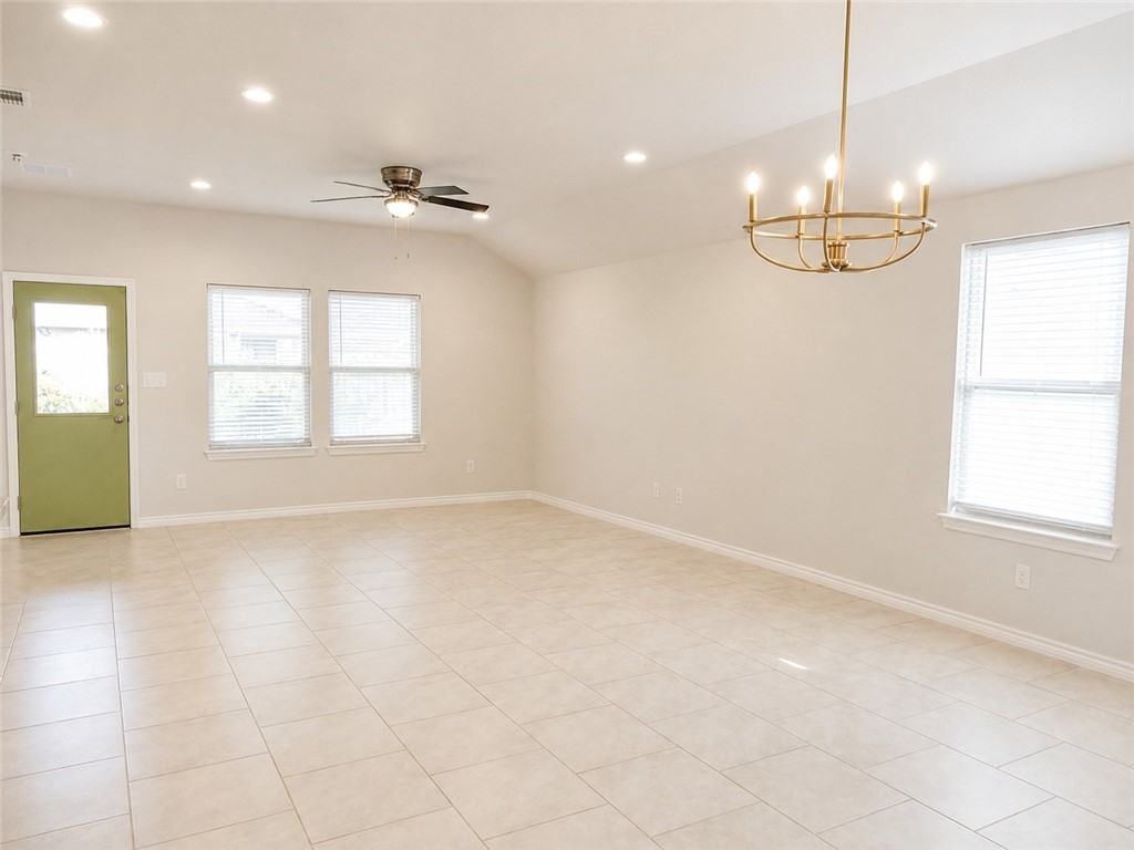 2301 Sky Crest Dr - Photo 5 of 19