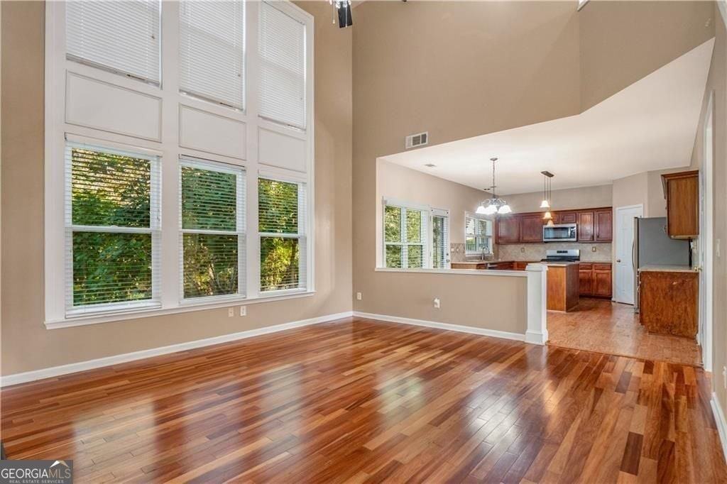 11380 Crossington Rd - Photo 7 of 17