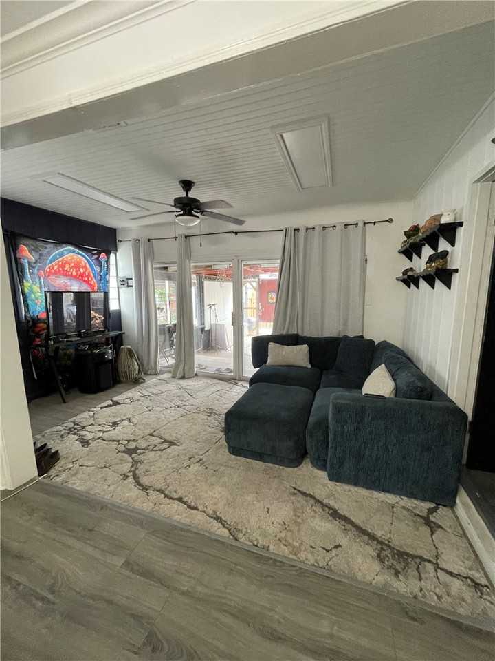 1314 Devon Dr - Photo 5 of 18