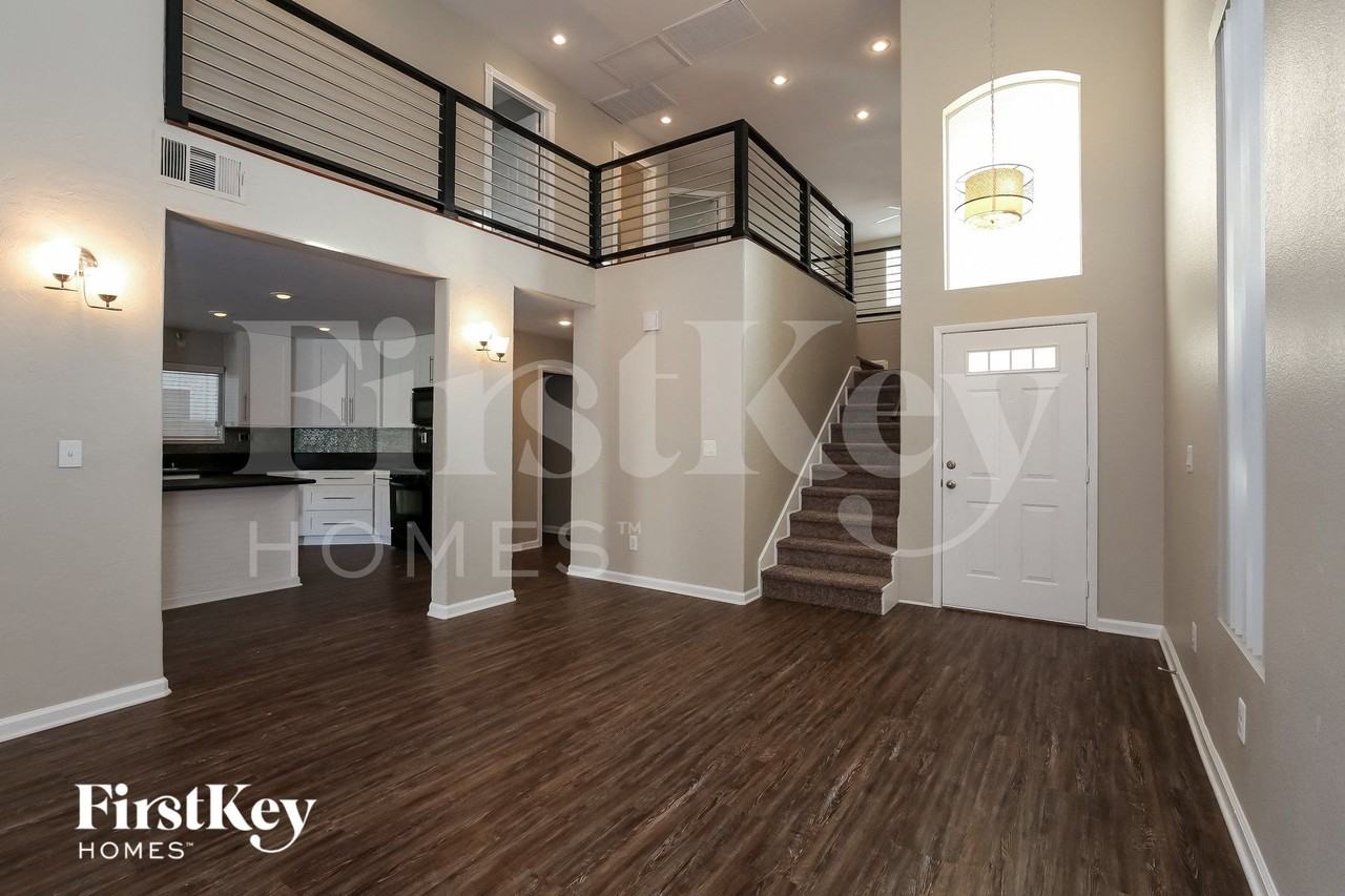 1916 Badger Canyon Ave - Photo 3 of 15