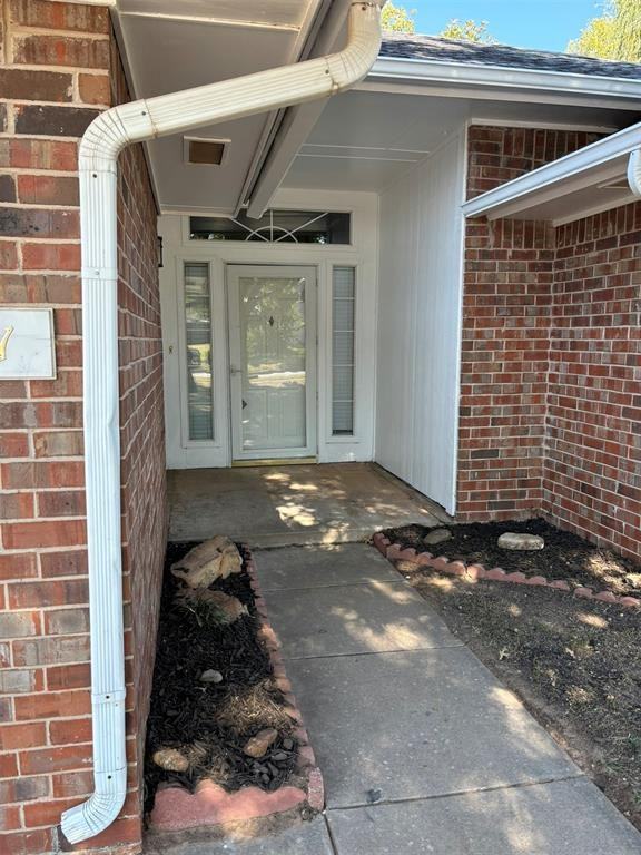 701 Goshawk Dr - Photo 2 of 25