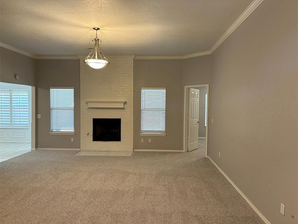 701 Goshawk Dr - Photo 5 of 25