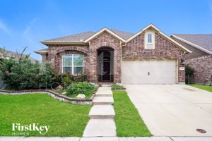 featured image of 1724 Henderson Dr
