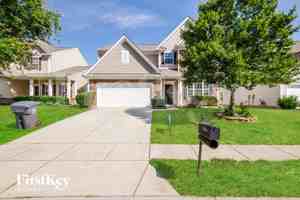 featured image of 12414 Hunting Birds Ln