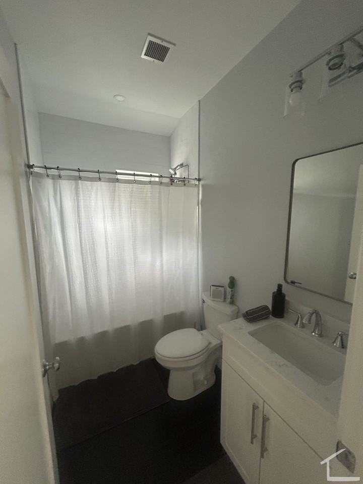 Fairbanks St #3 - Photo 7 of 9