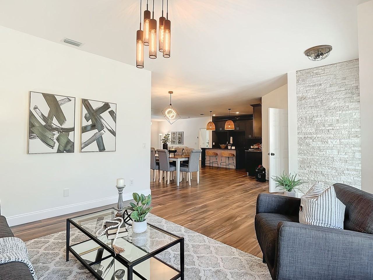 130 16th Ave Ne - Photo 2 of 50