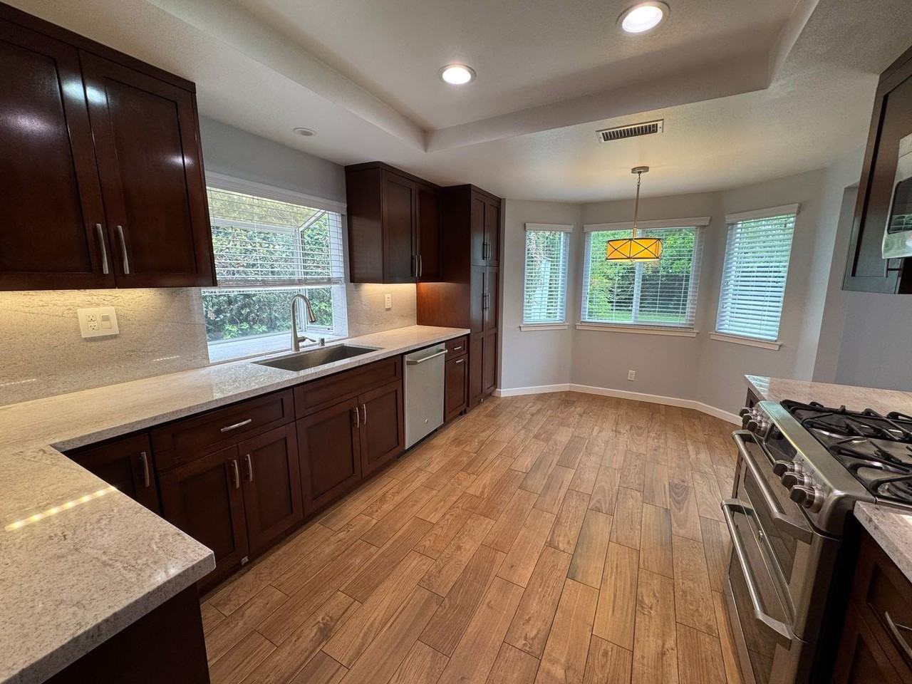 5338 Francisca Way - Photo 2 of 23