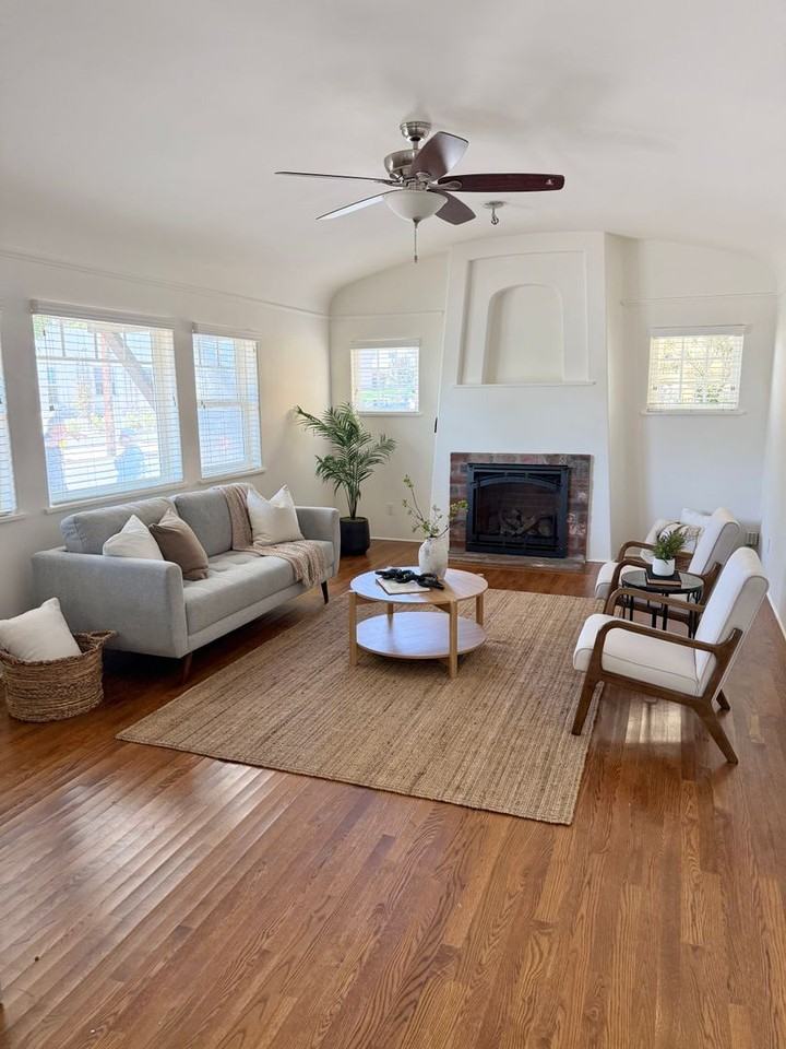 3562 Sydney Pl - Photo 2 of 16