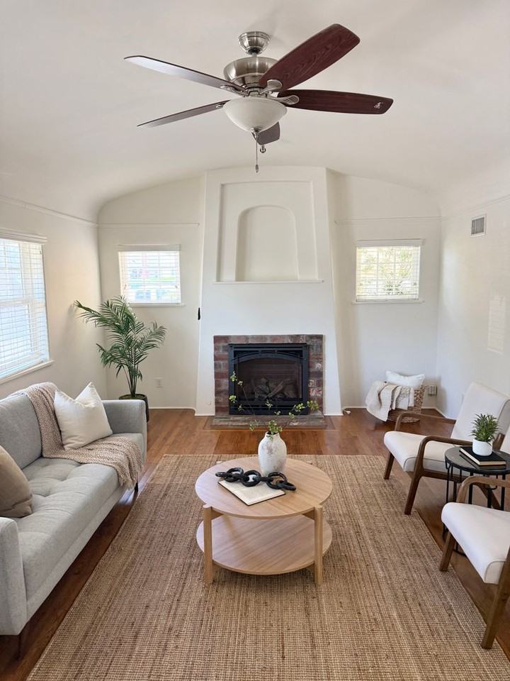 3562 Sydney Pl - Photo 3 of 16