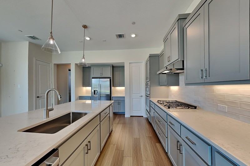 1192 Daybreak Dr - Photo 5 of 19