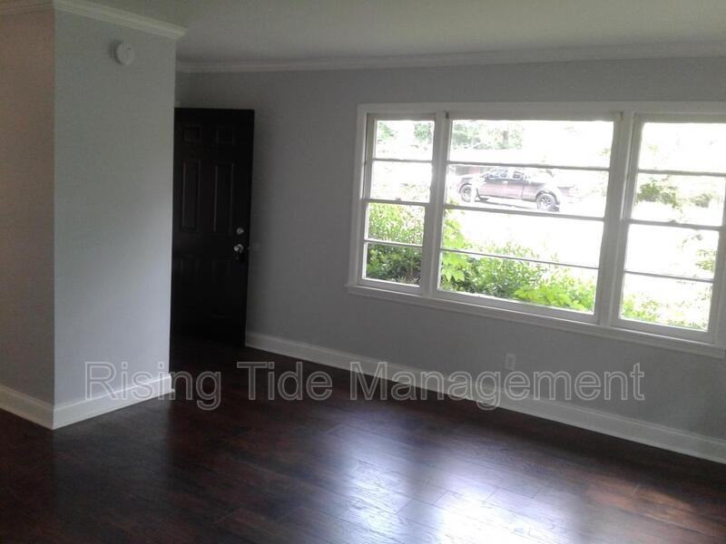 948 Hickory Dr - Photo 3 of 50