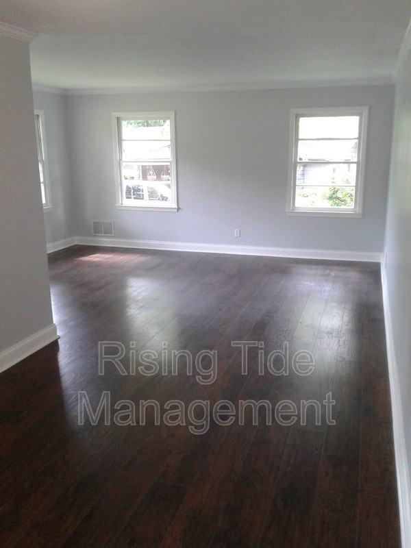 948 Hickory Dr - Photo 6 of 50