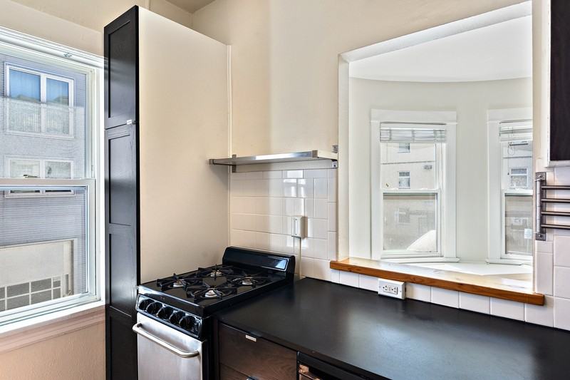 115 Bellevue Ave E #105 - Photo 7 of 16