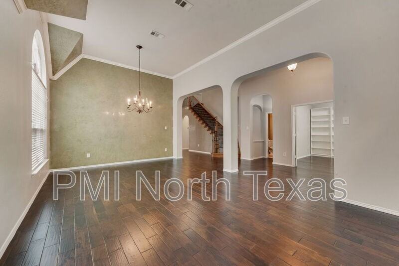 13257 Sulphur Springs Dr - Photo 7 of 32