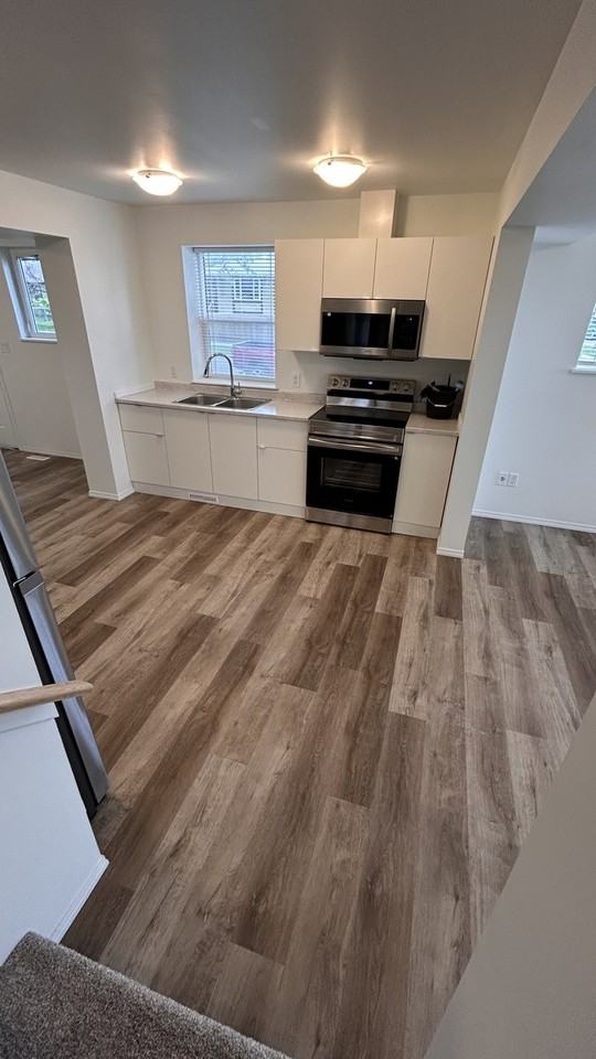 6319 122 Ave Nw - Photo 7 of 17