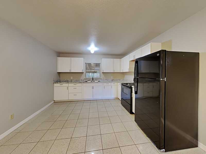 1431 Seminola Blvd #1 - Photo 6 of 16