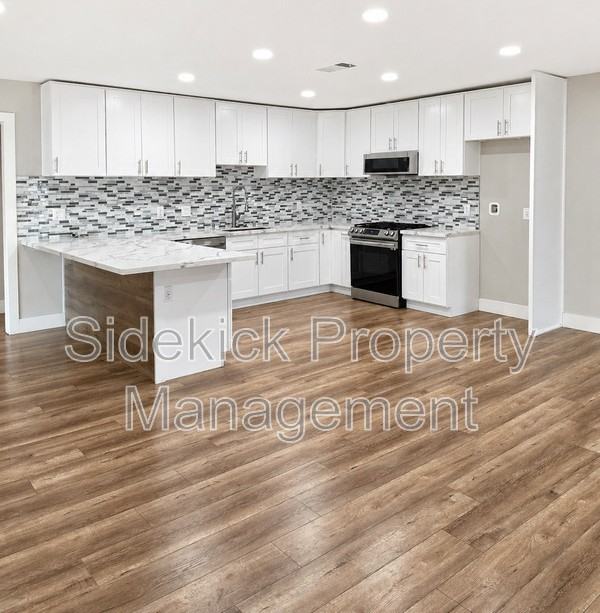 11443 Dicky St - Photo 4 of 17