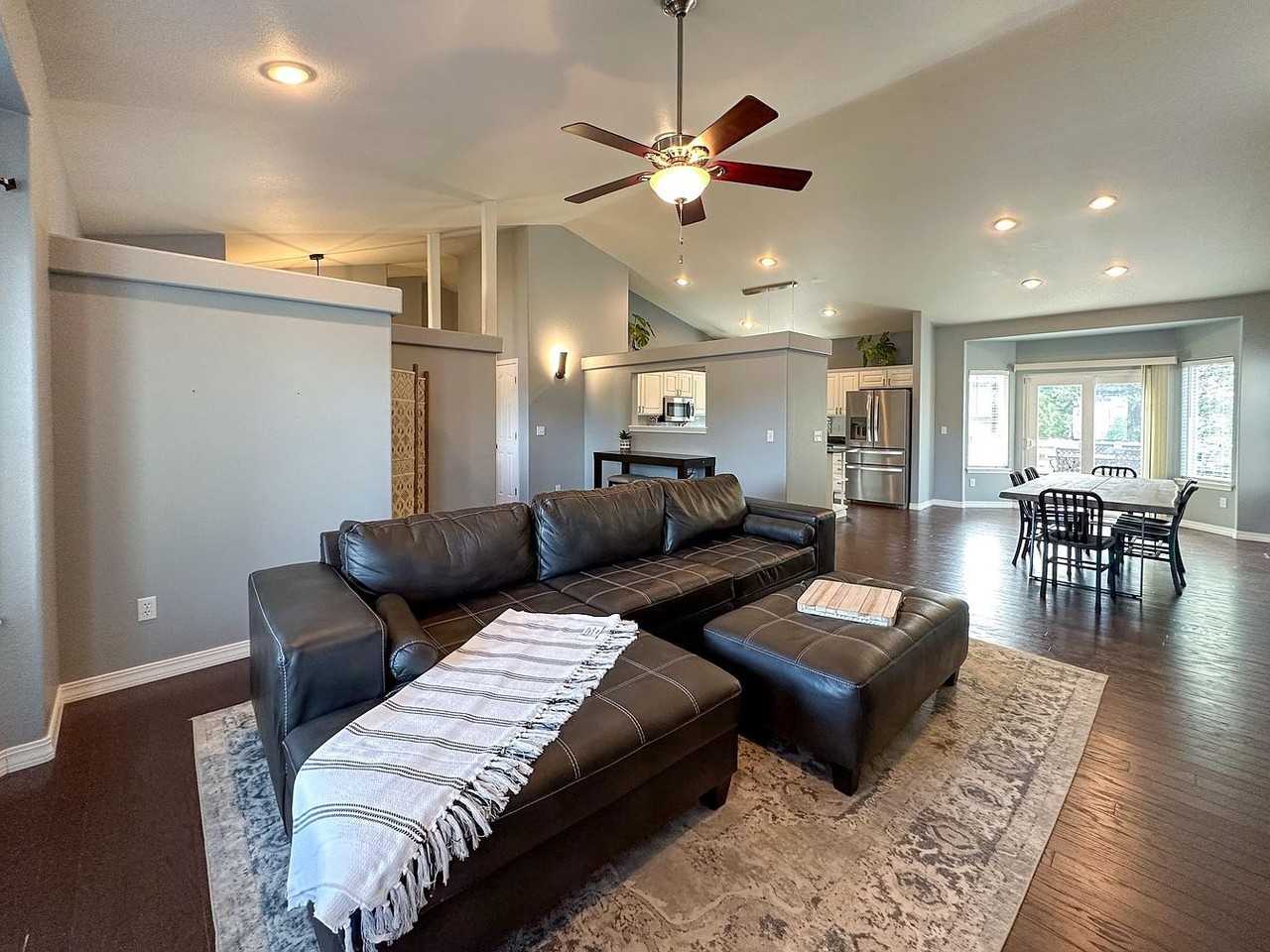 2705 Stone Creek Rd - Photo 2 of 42