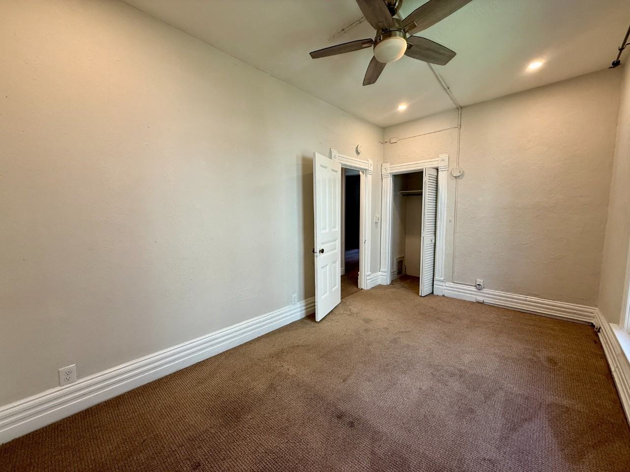 662 S Pearl St #1 - Photo 7 of 13