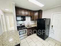 740 W Robinson St #UPPER - Photo 1 of 1